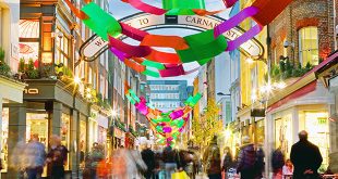 Carnaby Street Holiday Shopping