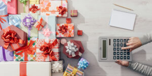 Holiday spending 2023