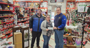 Damariscotta Hardware round up fundraiser