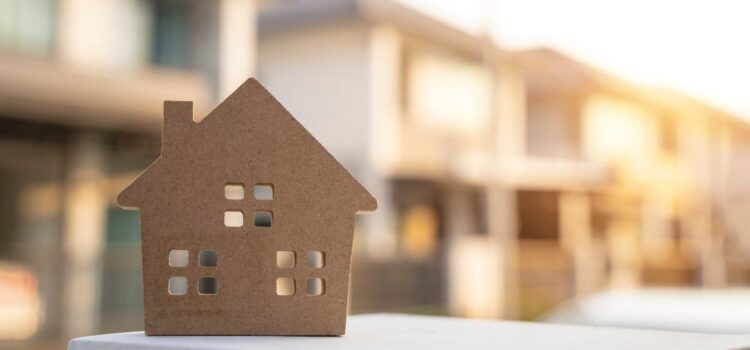 Single-Family Housing Starts Down in April